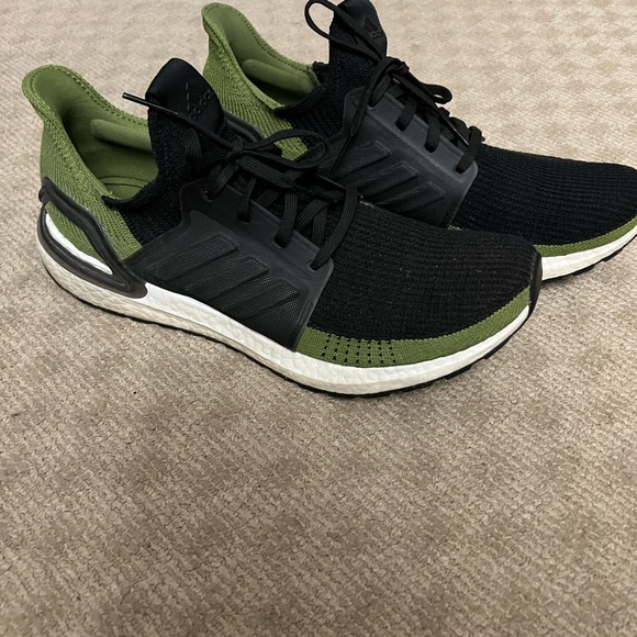Men’s adidas ultra boost - Picture 2 of 3